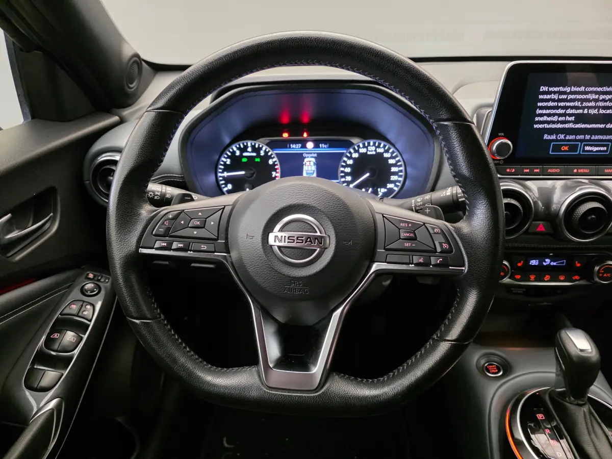 1.0 DIG-T Premiere Edition Stoelverwarming | Camera | Navigatie | 19" Lichtmetaal | Climate Control | Parkeersensoren Rondom | Keyless | Achteruitrijcamera | Afwijkende dakkleur | Airco (aut
