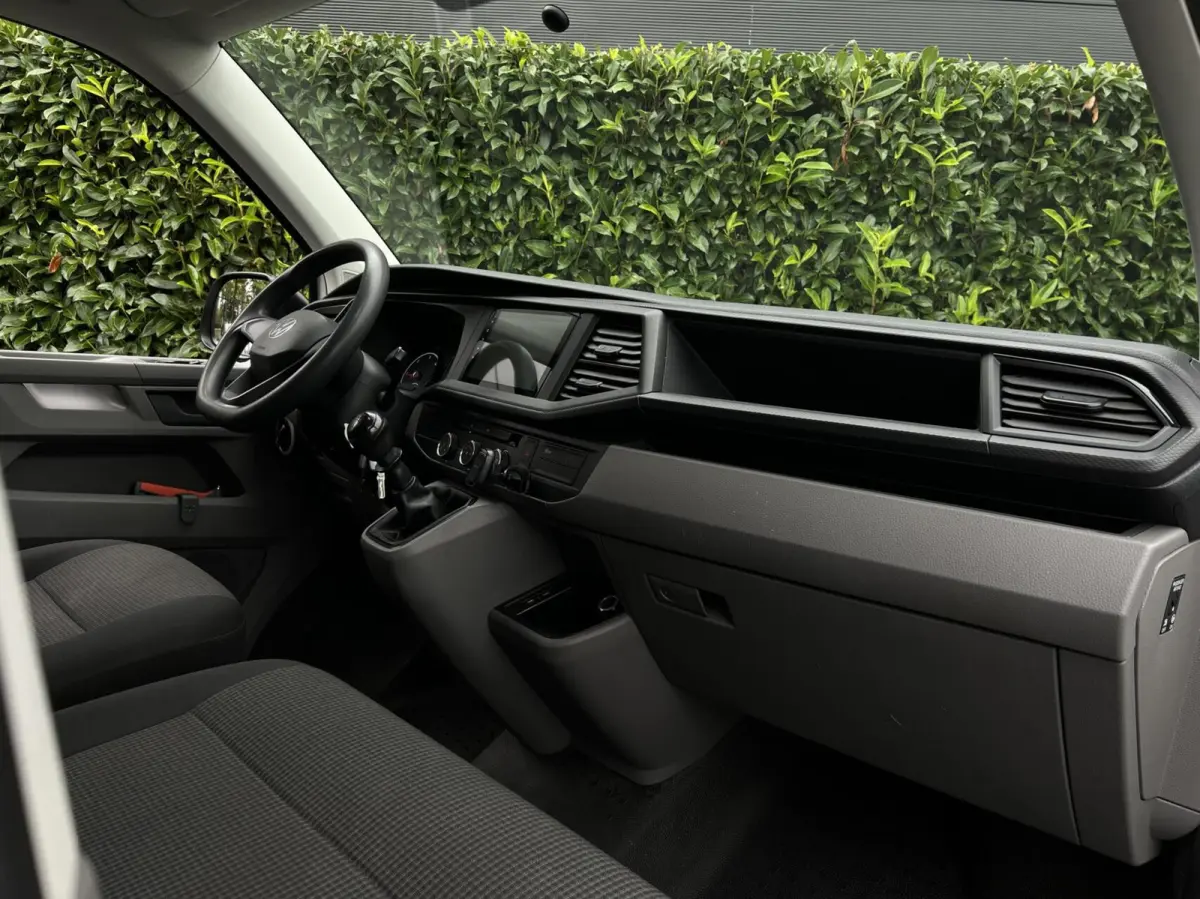 2.0 TDI L1H1 26 Economy Business, EURO 6, NL AUTO, NAP LOGISCH, 3-PERSOONS, NAVIGATIE, AIRCO, CRUISE CONTROL, IMPERIAAL, ELEKTRISCHE RAMEN