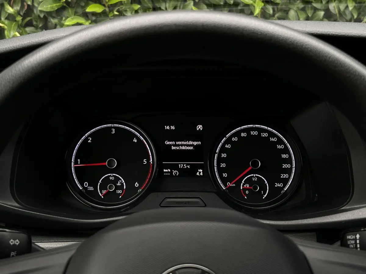 2.0 TDI L1H1 26 Economy Business, EURO 6, NL AUTO, NAP LOGISCH, 3-PERSOONS, NAVIGATIE, AIRCO, CRUISE CONTROL, IMPERIAAL, ELEKTRISCHE RAMEN