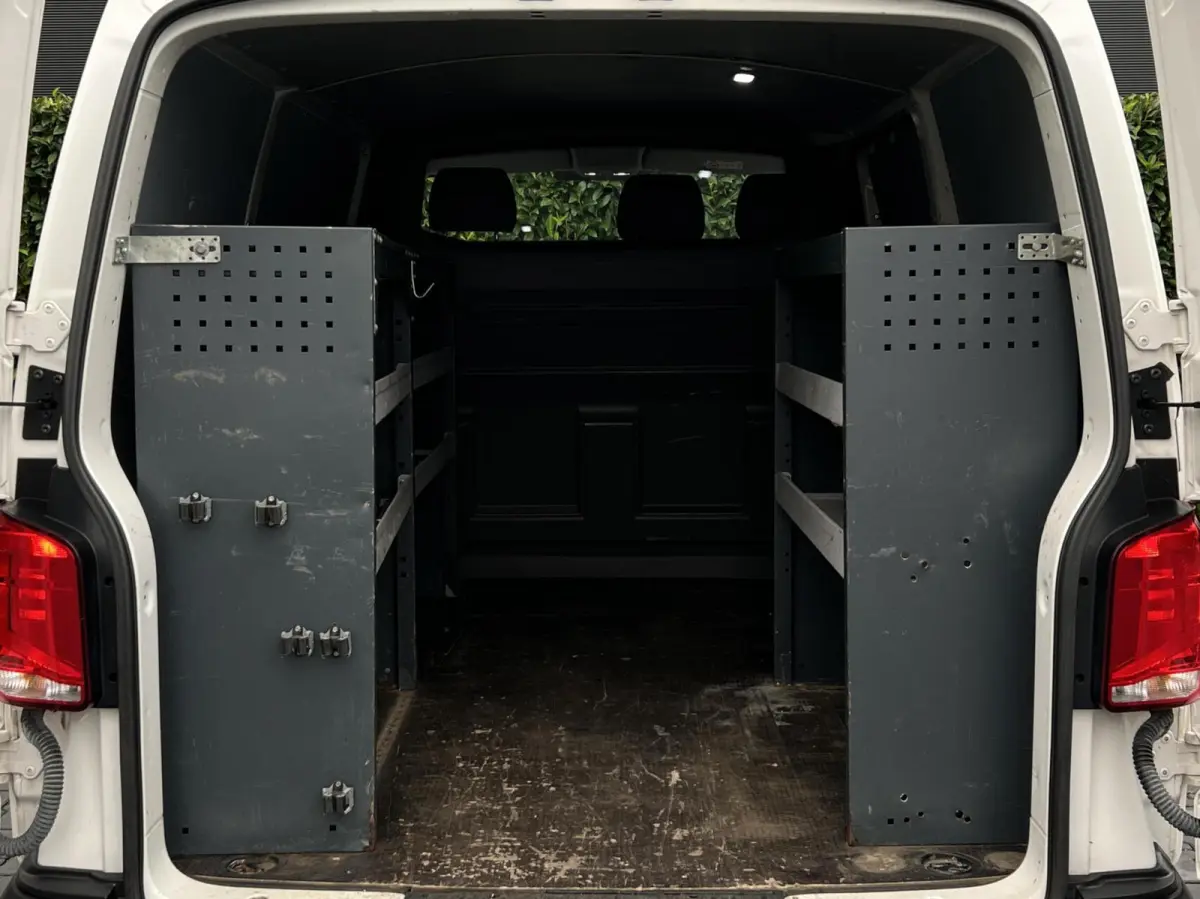 2.0 TDI L1H1 26 Economy Business, EURO 6, NL AUTO, NAP LOGISCH, 3-PERSOONS, NAVIGATIE, AIRCO, CRUISE CONTROL, IMPERIAAL, ELEKTRISCHE RAMEN