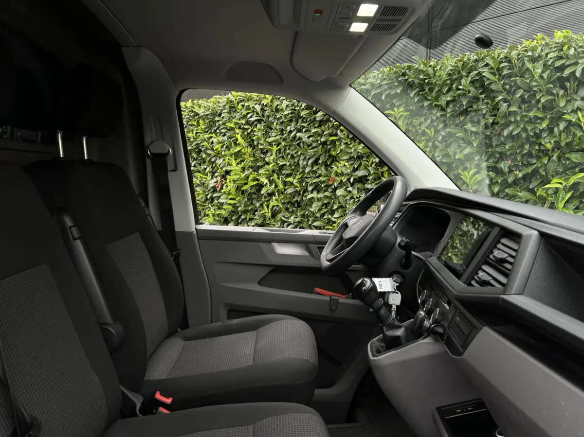 2.0 TDI L1H1 26 Economy Business, EURO 6, NL AUTO, NAP LOGISCH, 3-PERSOONS, NAVIGATIE, AIRCO, CRUISE CONTROL, IMPERIAAL, ELEKTRISCHE RAMEN
