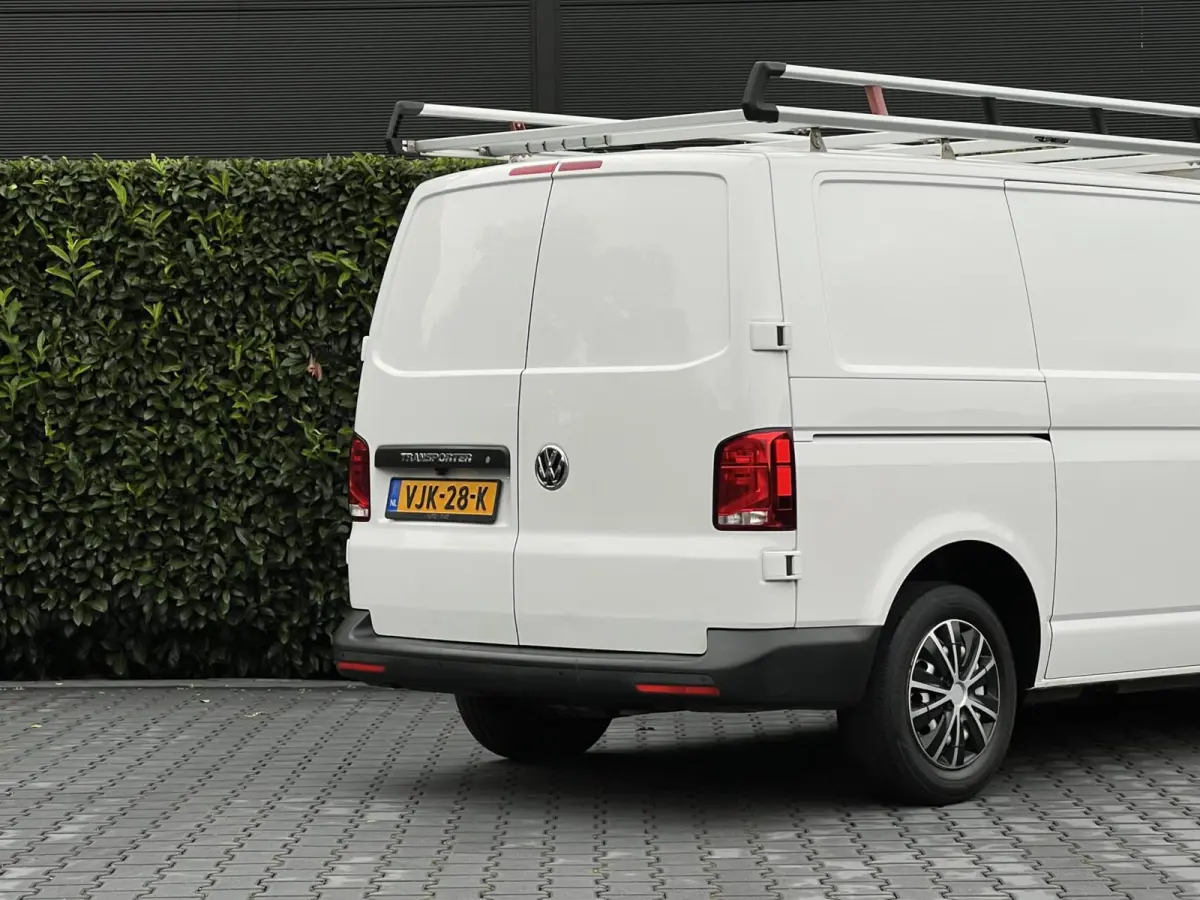 2.0 TDI L1H1 26 Economy Business, EURO 6, NL AUTO, NAP LOGISCH, 3-PERSOONS, NAVIGATIE, AIRCO, CRUISE CONTROL, IMPERIAAL, ELEKTRISCHE RAMEN