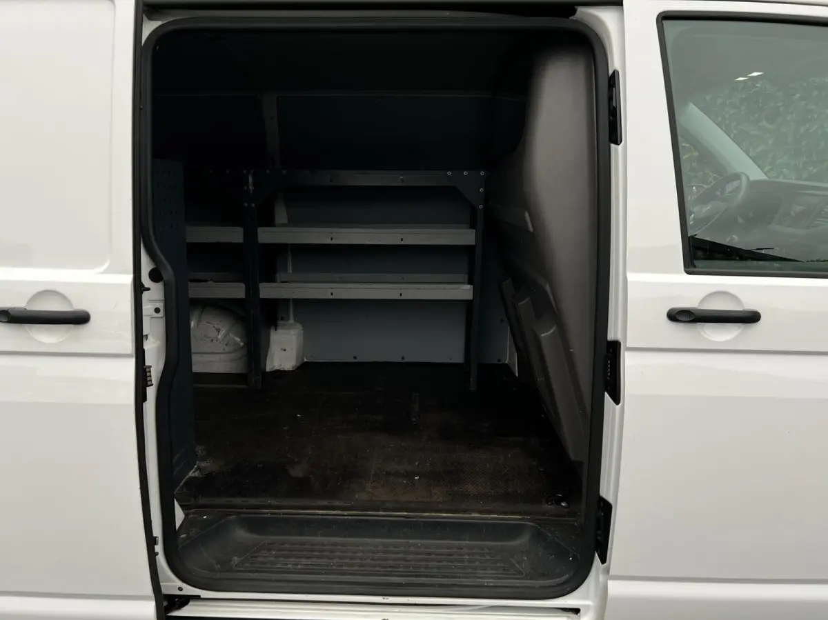 2.0 TDI L1H1 26 Economy Business, EURO 6, NL AUTO, NAP LOGISCH, 3-PERSOONS, NAVIGATIE, AIRCO, CRUISE CONTROL, IMPERIAAL, ELEKTRISCHE RAMEN