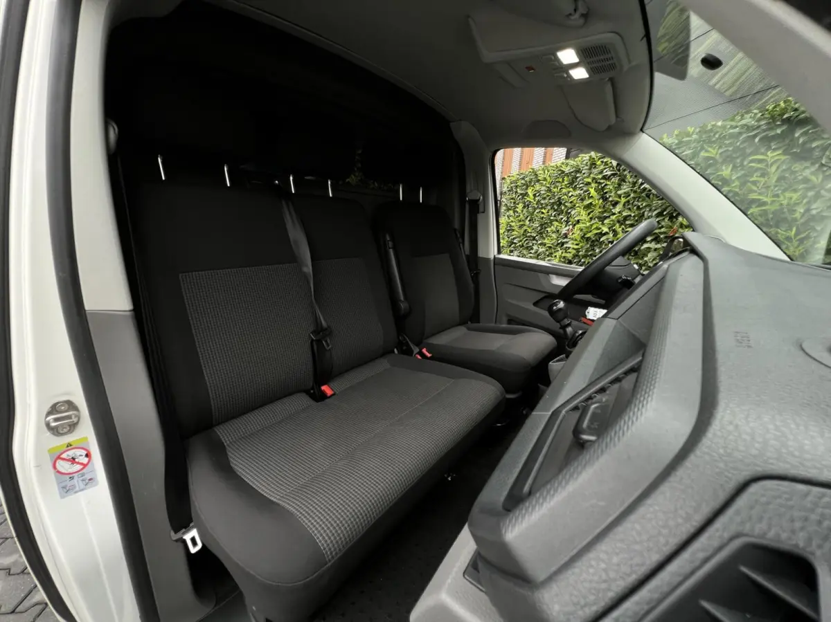 2.0 TDI L1H1 26 Economy Business, EURO 6, NL AUTO, NAP LOGISCH, 3-PERSOONS, NAVIGATIE, AIRCO, CRUISE CONTROL, IMPERIAAL, ELEKTRISCHE RAMEN