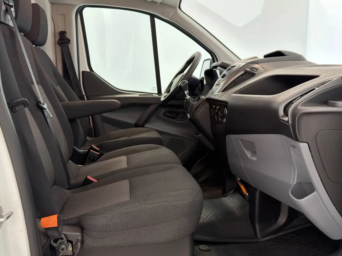 290 2.0 TDCI L2H1 Economy Edition / Trekhaak / 3-zits / BTW