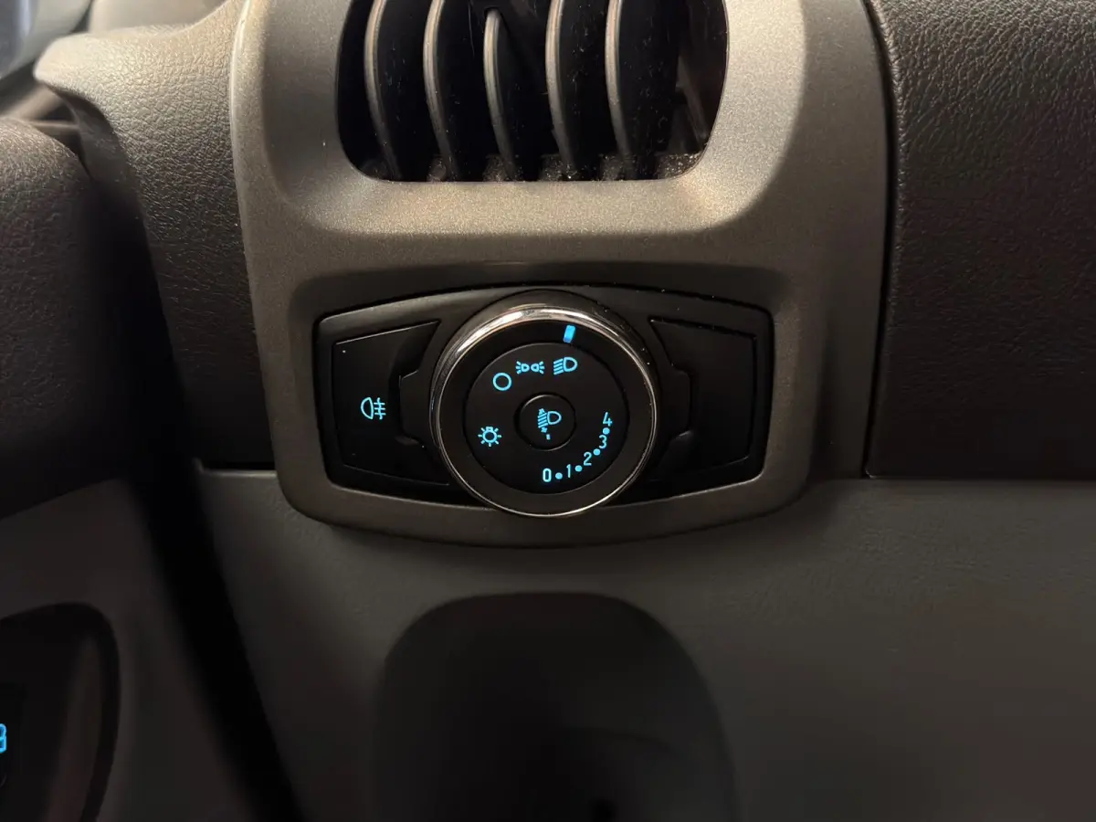 290 2.0 TDCI L2H1 Economy Edition / Trekhaak / 3-zits / BTW