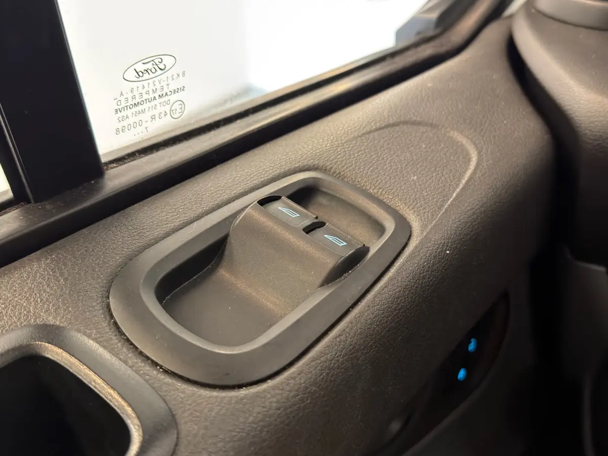 290 2.0 TDCI L2H1 Economy Edition / Trekhaak / 3-zits / BTW