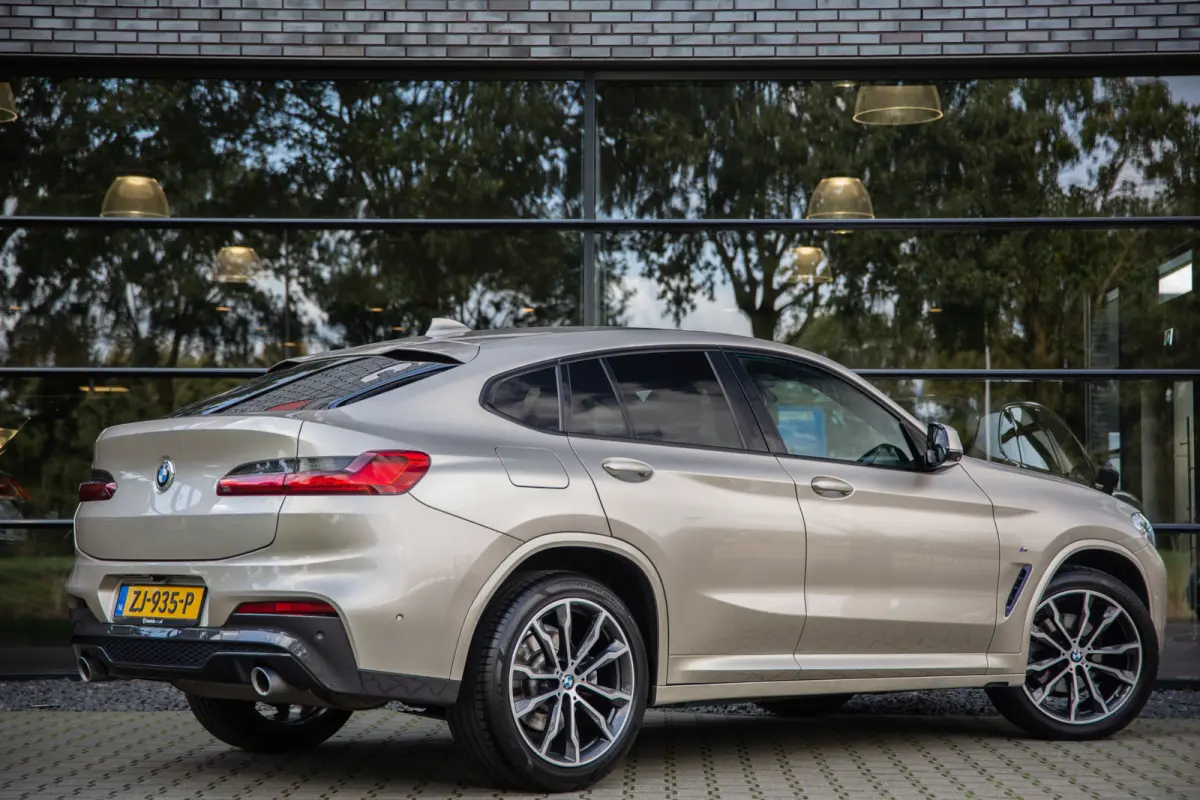 xDrive20i High Executive M-Sport , Head-up Display, Leder, Memory, 360-camera