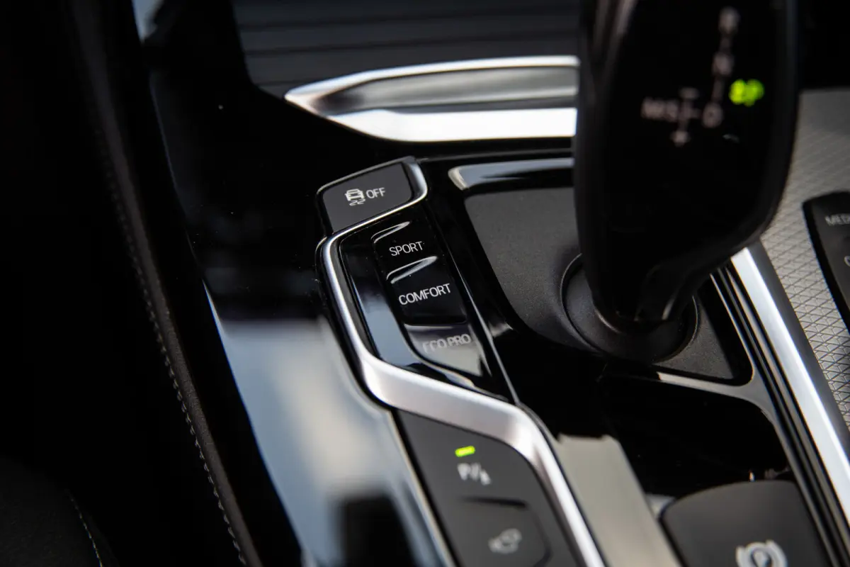 xDrive20i High Executive M-Sport , Head-up Display, Leder, Memory, 360-camera