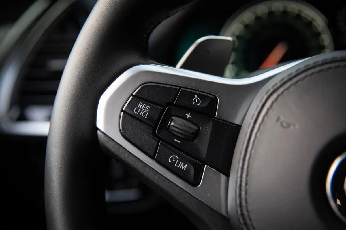xDrive20i High Executive M-Sport , Head-up Display, Leder, Memory, 360-camera