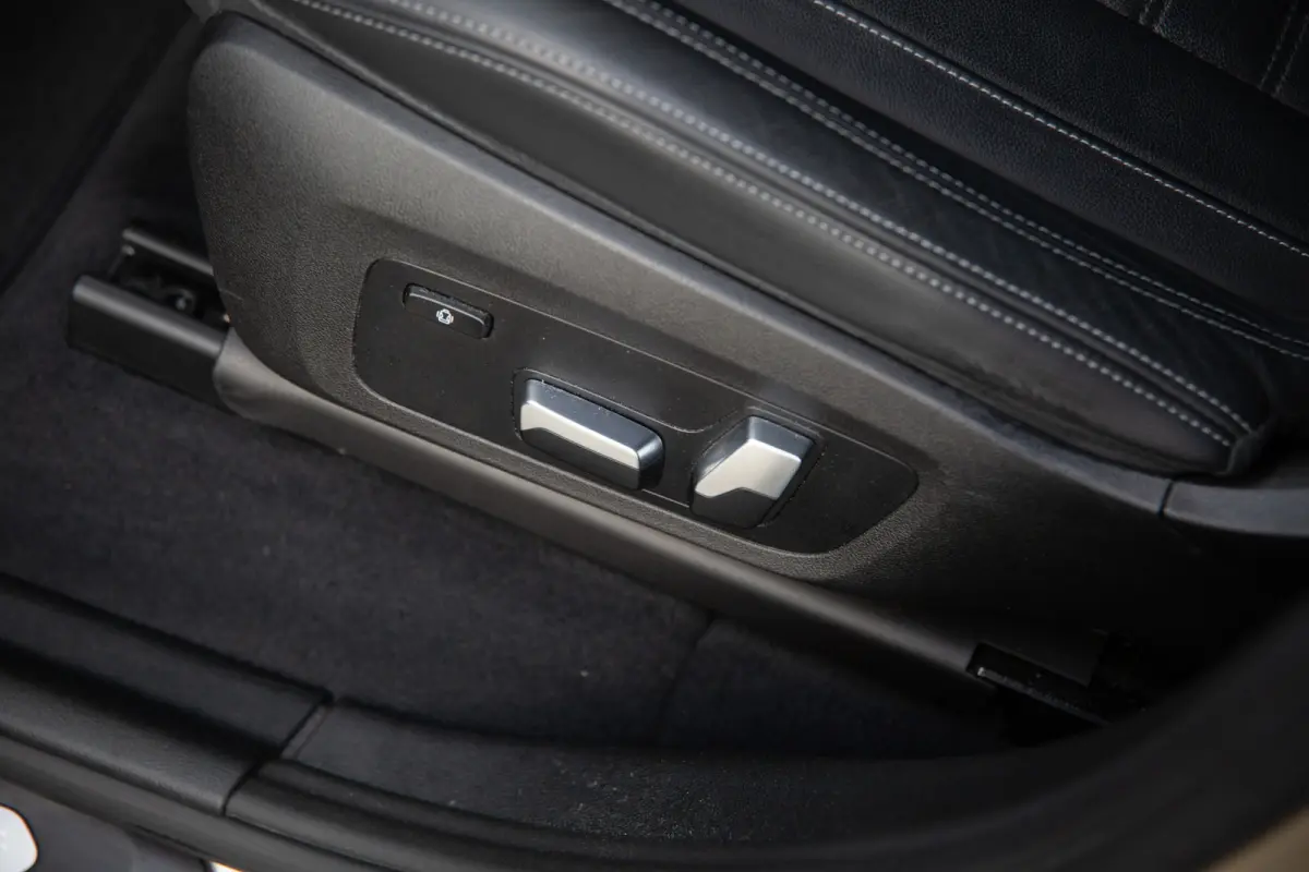 xDrive20i High Executive M-Sport , Head-up Display, Leder, Memory, 360-camera