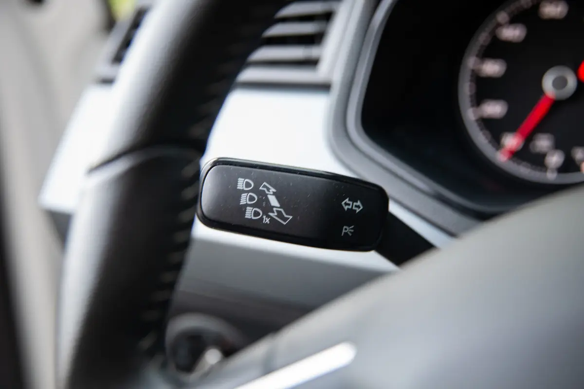 1.0 TSI Style Business Intense , Apple Carplay, Cruise control, Achteruitrijcamera,