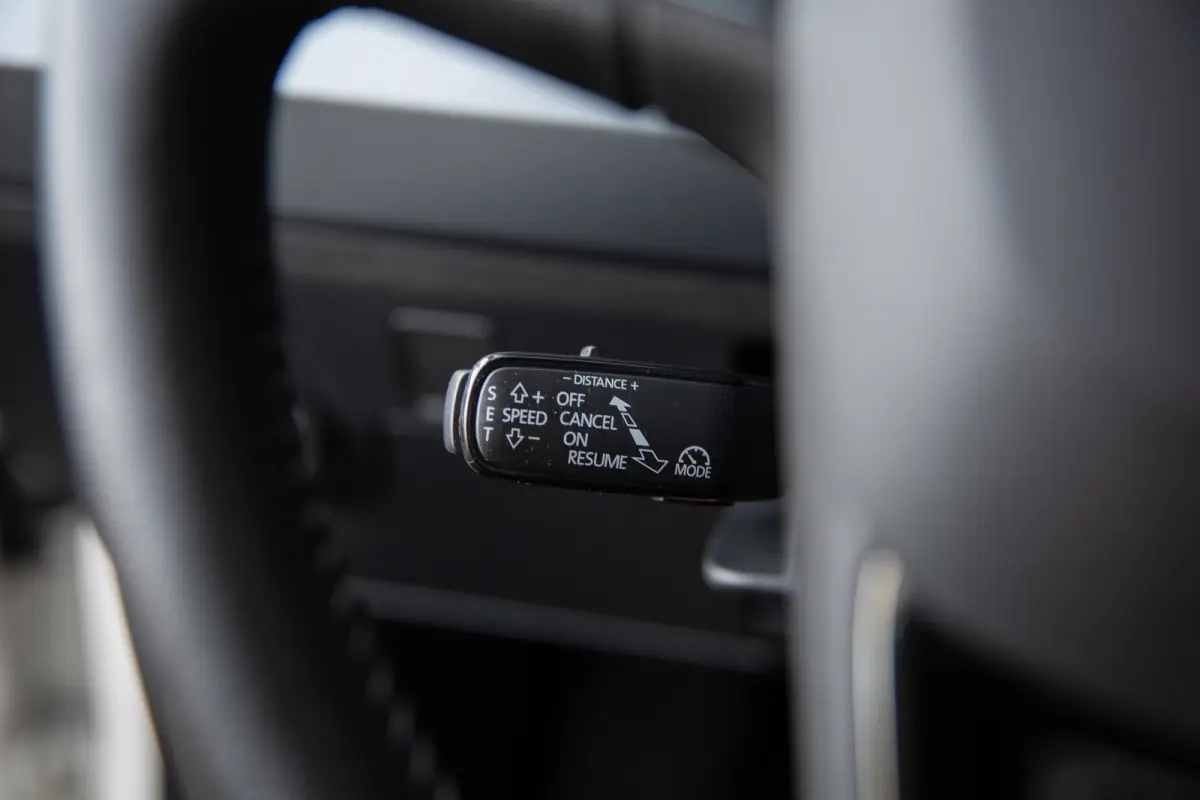 1.0 TSI Style Business Intense , Apple Carplay, Cruise control, Achteruitrijcamera,