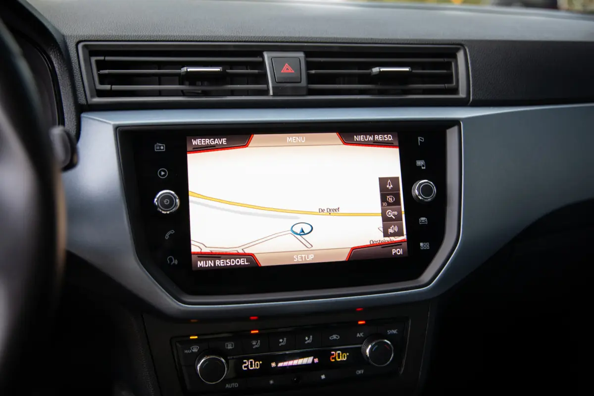 1.0 TSI Style Business Intense , Apple Carplay, Cruise control, Achteruitrijcamera,
