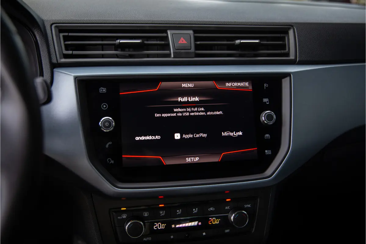 1.0 TSI Style Business Intense , Apple Carplay, Cruise control, Achteruitrijcamera,