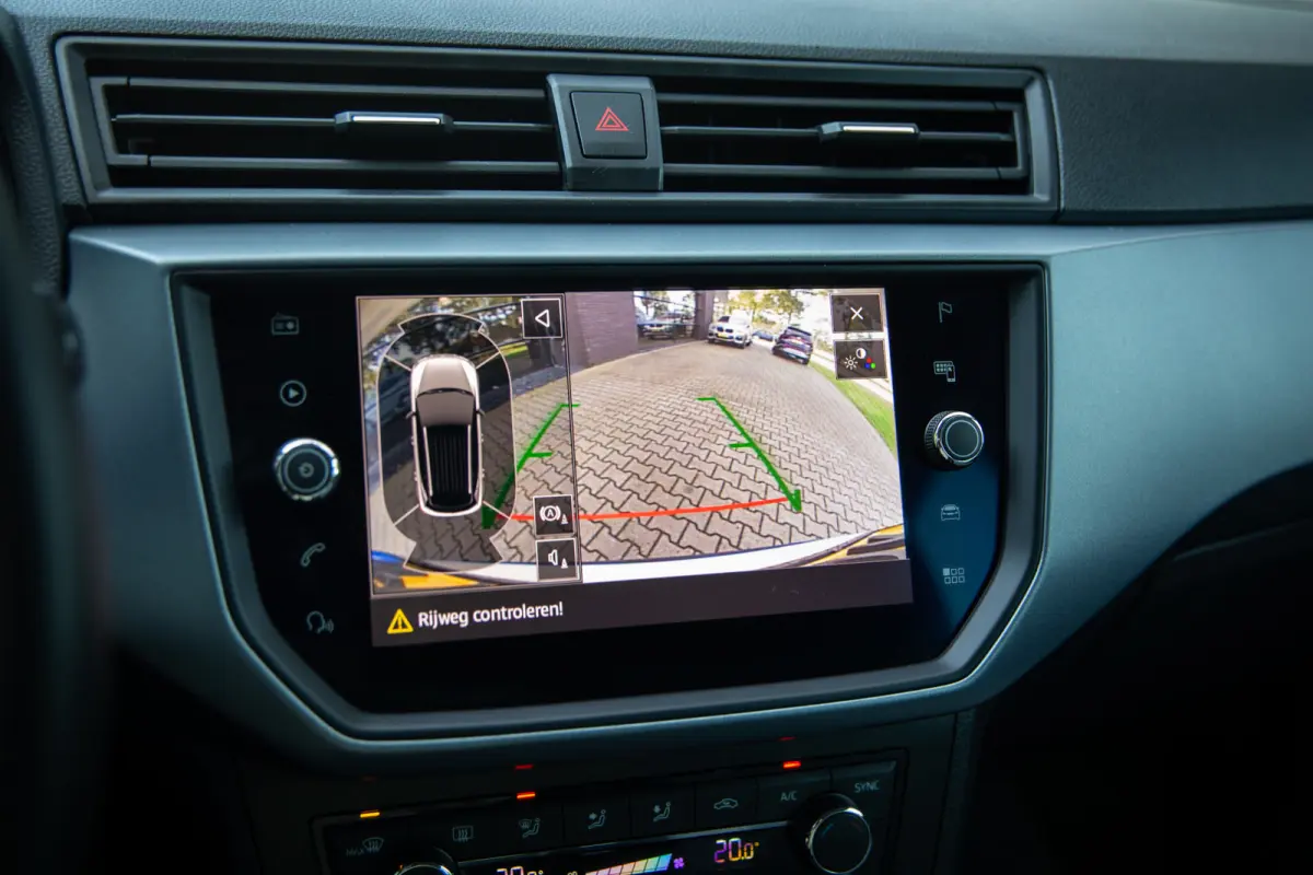 1.0 TSI Style Business Intense , Apple Carplay, Cruise control, Achteruitrijcamera,