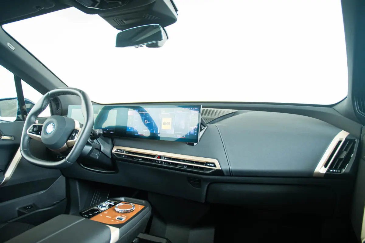 xDrive40 Excellence 77 kWh Trekhaak - Panoramadak - Driving Assistant Professional - Harman Kardon - Getinte Ruiten - Clear&Bold' kristalelementen - Warmte Comfortpakket voor en achter -