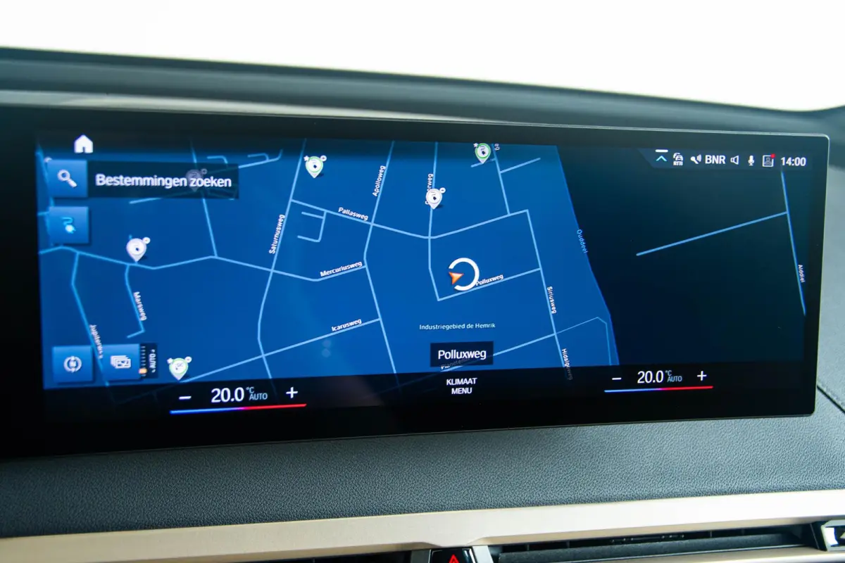 xDrive40 Excellence 77 kWh Trekhaak - Panoramadak - Driving Assistant Professional - Harman Kardon - Getinte Ruiten - Clear&Bold' kristalelementen - Warmte Comfortpakket voor en achter -