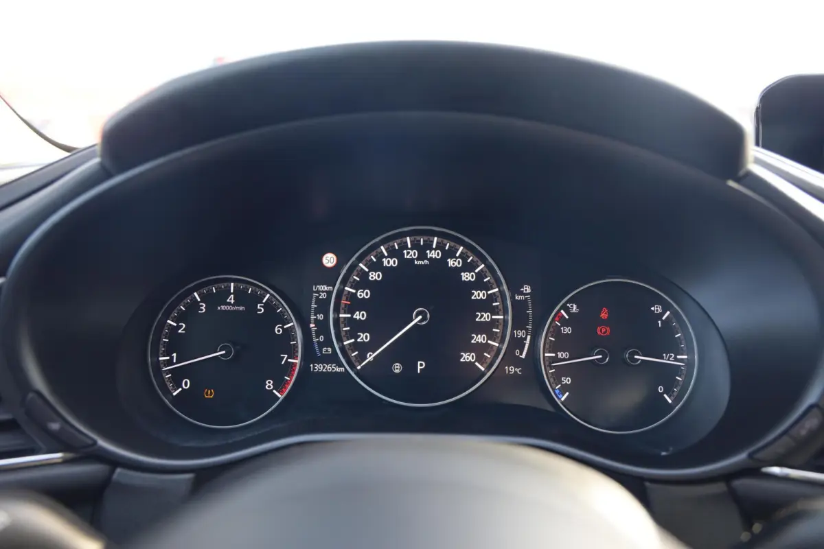 2.0 e-SkyActiv-X M Hybrid Comfort|Automaat!|Stoel/Stuurverwarming|Head-up display|Navi|Camera|