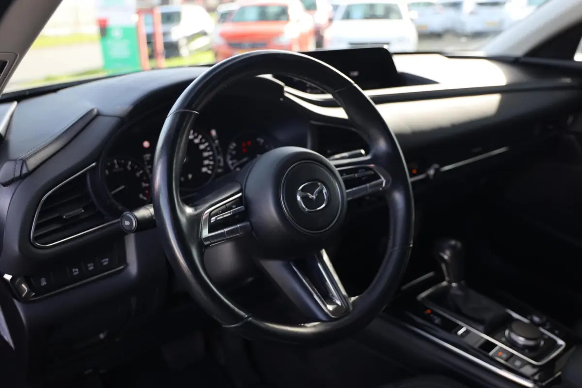 2.0 e-SkyActiv-X M Hybrid Comfort|Automaat!|Stoel/Stuurverwarming|Head-up display|Navi|Camera|