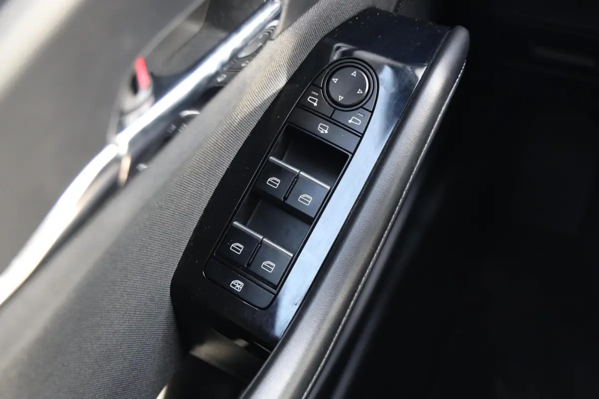 2.0 e-SkyActiv-X M Hybrid Comfort|Automaat!|Stoel/Stuurverwarming|Head-up display|Navi|Camera|