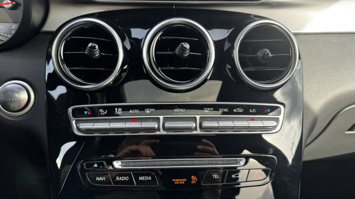 250 4MATIC Business Solution | Glazen Schuifdak Black line | electr Trekhaak | Leer