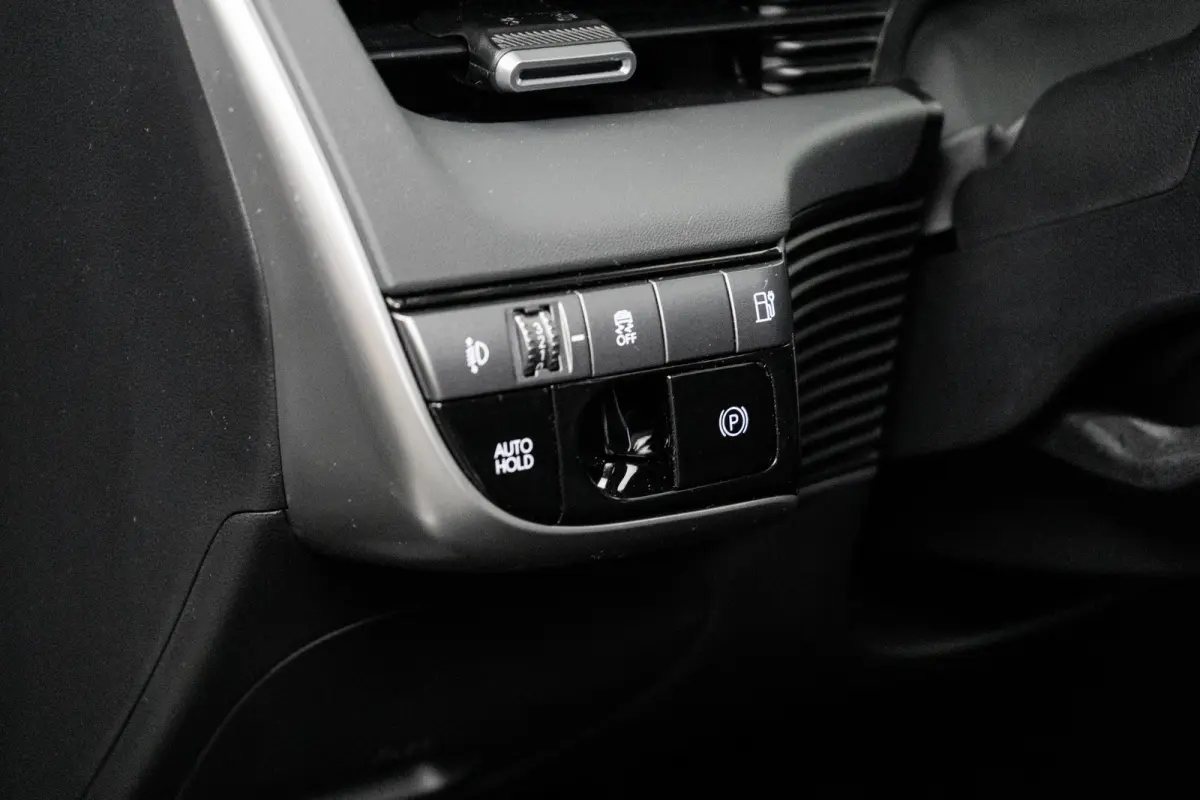 Standard Range Pure Edition 63 kWh / Warmtepomp / 63 kWh accupakket / Volledig elektrisch / Automaat / Adaptieve cruise control / Achteruitrijcamera / Parkeersensoren / Navigatiesysteem / Ap