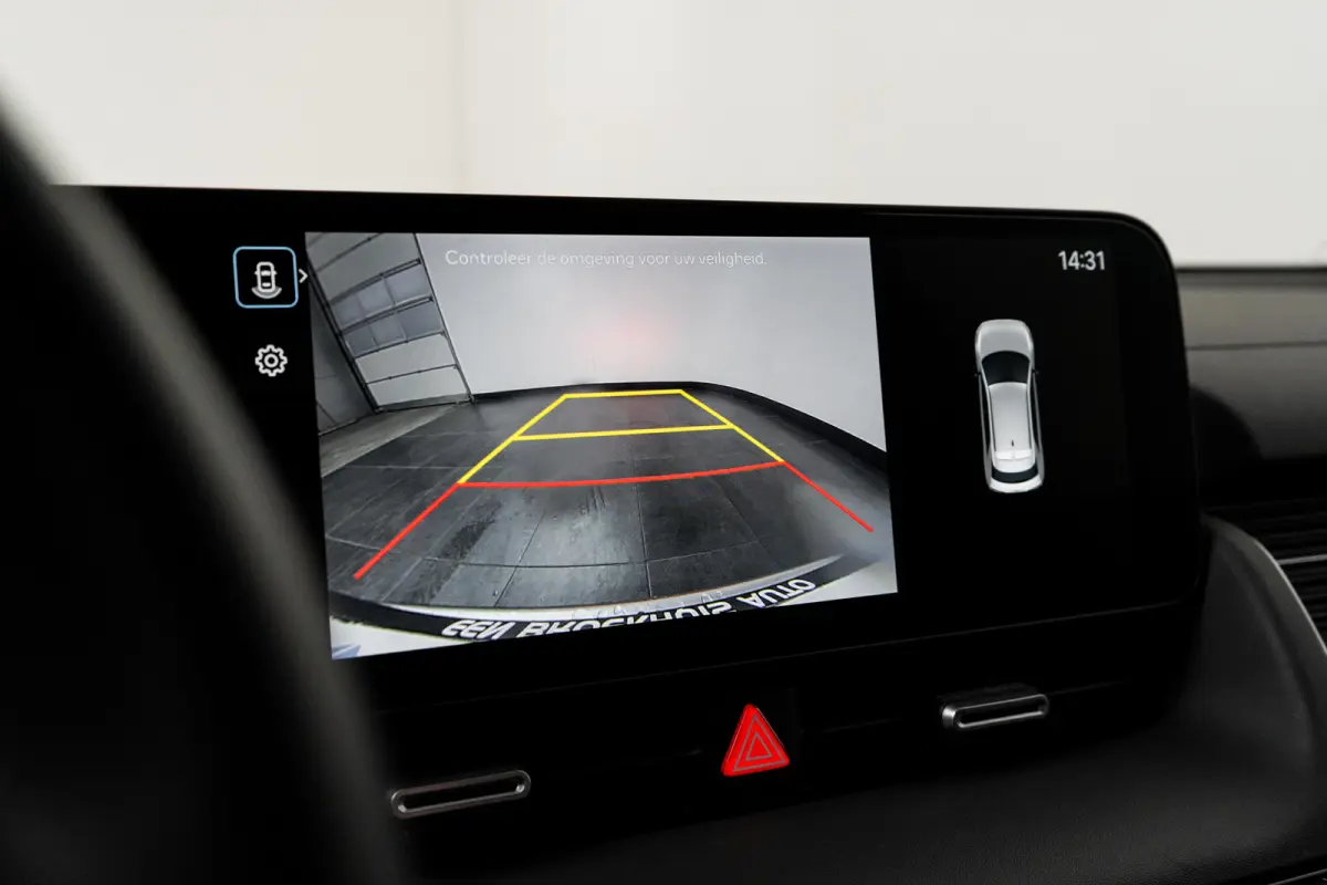 Standard Range Pure Edition 63 kWh / Warmtepomp / 63 kWh accupakket / Volledig elektrisch / Automaat / Adaptieve cruise control / Achteruitrijcamera / Parkeersensoren / Navigatiesysteem / Ap