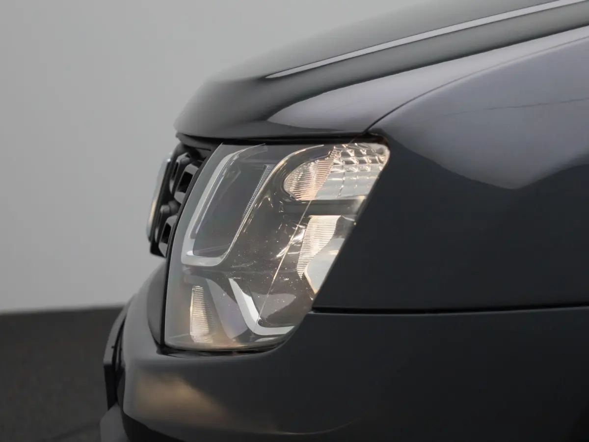 1.2 TCe 4x2 Blackshadow | Lederen Bekleding | Cruise Control | Achteruitrijcamera | Navigatie | Lichtmetalen Velgen |