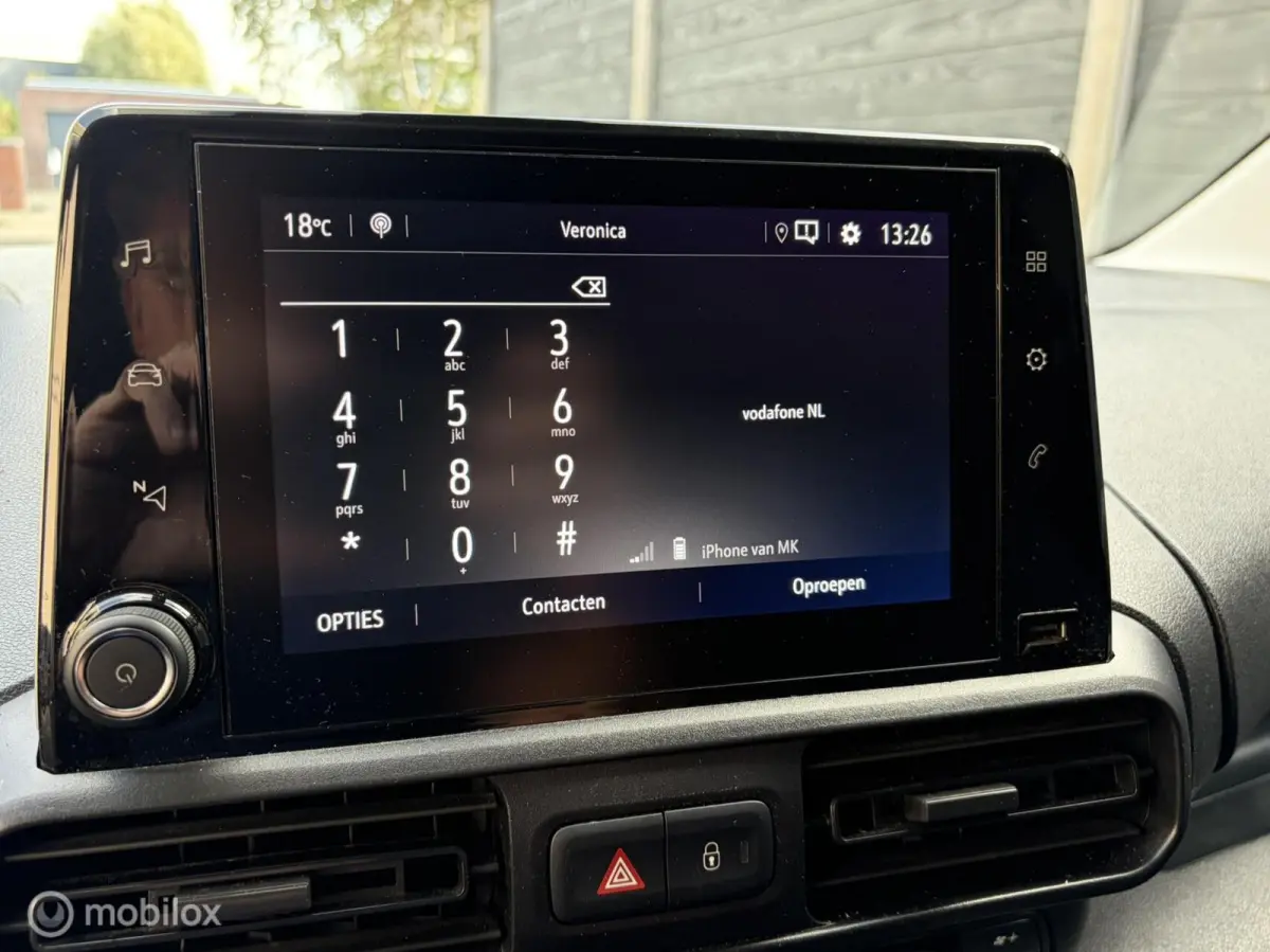 1.5D 130PK L2H1 9.950 ex btw / Lederen bekleding / clima / camera / fm nav / carplay