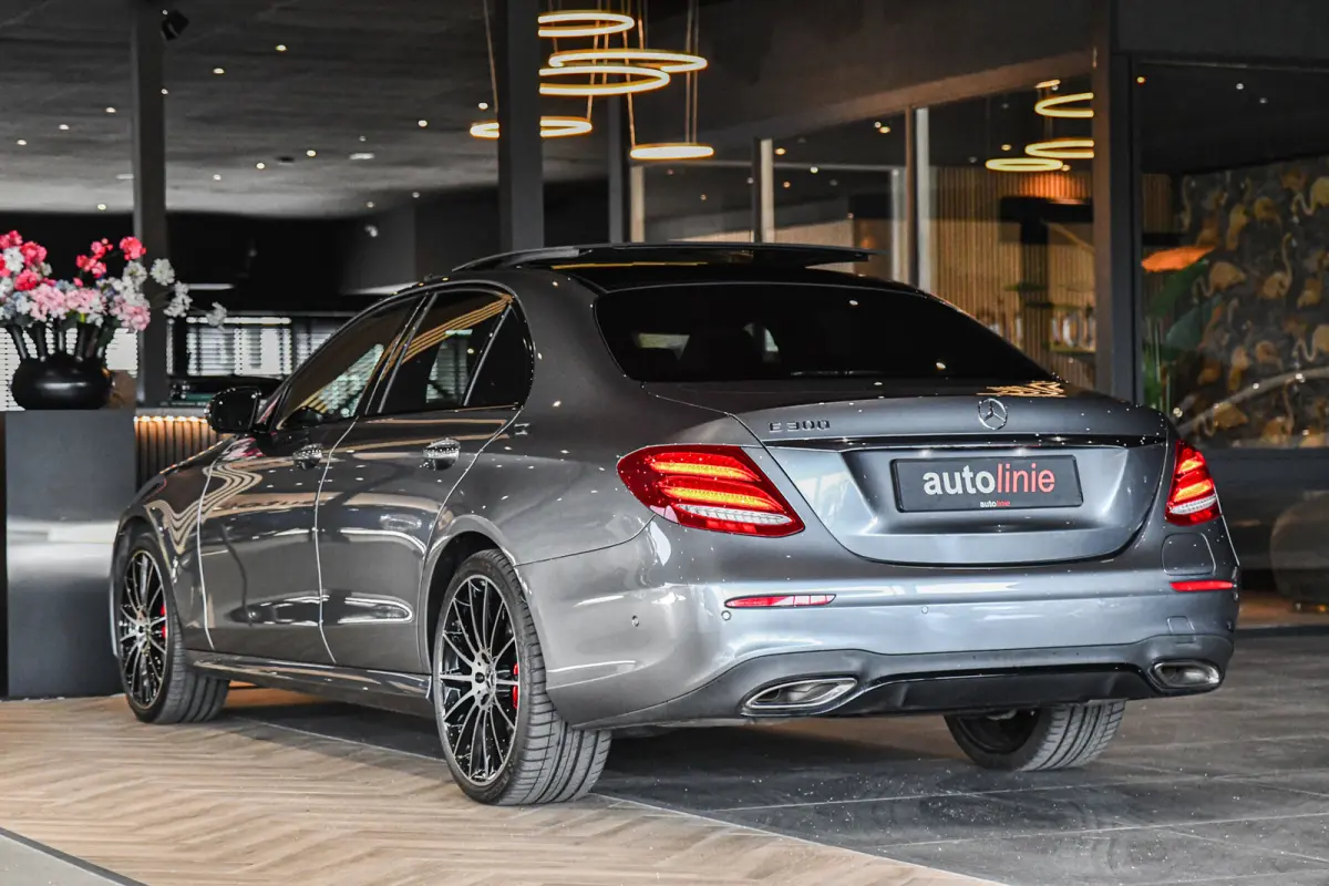 300 e AMG Night Ed, Luchtvering, Memory, Burmester, HUD, 360, Keyless, ACC!