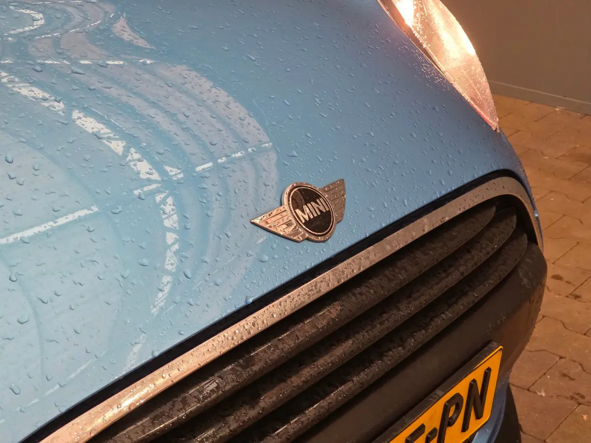 1.2 One Salt Business Automaat!! | Navigatie | Stoelverwarming | 15" Lichtmetaal | Parkeersensoren Achter | Climate Control | Airco | Centrale deurvergrendeling met afstandsbediening | Clima