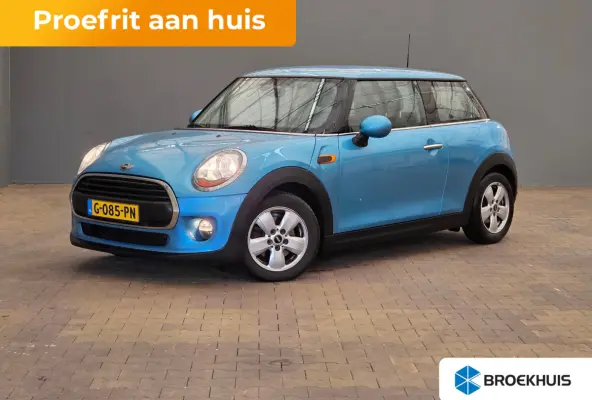 1.2 One Salt Business Automaat!! | Navigatie | Stoelverwarming | 15" Lichtmetaal | Parkeersensoren Achter | Climate Control | Airco | Centrale deurvergrendeling met afstandsbediening | Clima