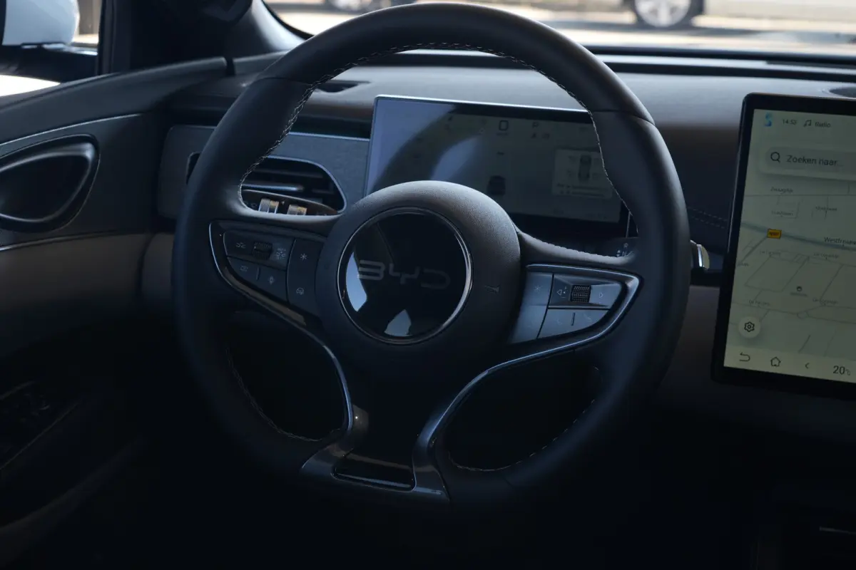 1.5 DM-i PHEV Comfort Lite | 212PK | Pano | HUD | 360° Camera | 18" | Keyless | Stoelventilatie | BYD SEAL 6 Touring 1.5 DM-i PHEV Comfort Lite 212 PK Plug-in Hybrid met 1.5 viercilinder, p