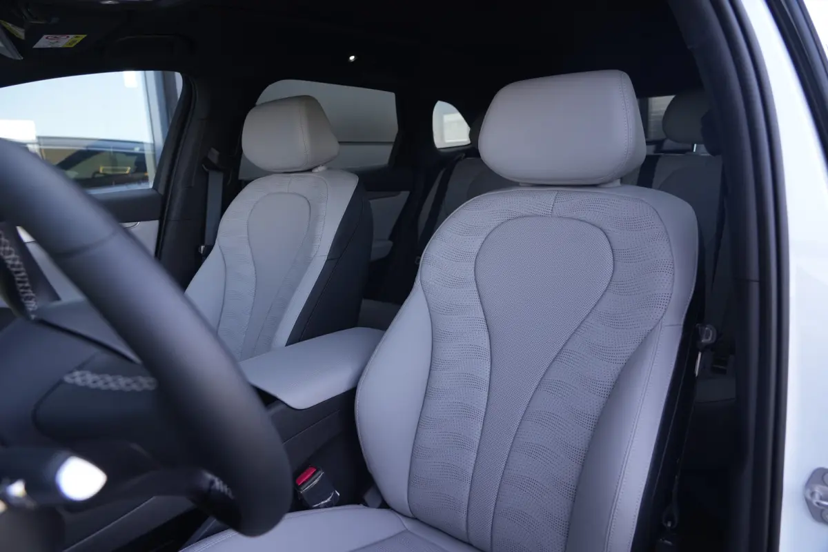1.5 DM-i PHEV Comfort Lite | 212PK | Pano | HUD | 360° Camera | 18" | Keyless | Stoelventilatie | BYD SEAL 6 Touring 1.5 DM-i PHEV Comfort Lite 212 PK Plug-in Hybrid met 1.5 viercilinder, p