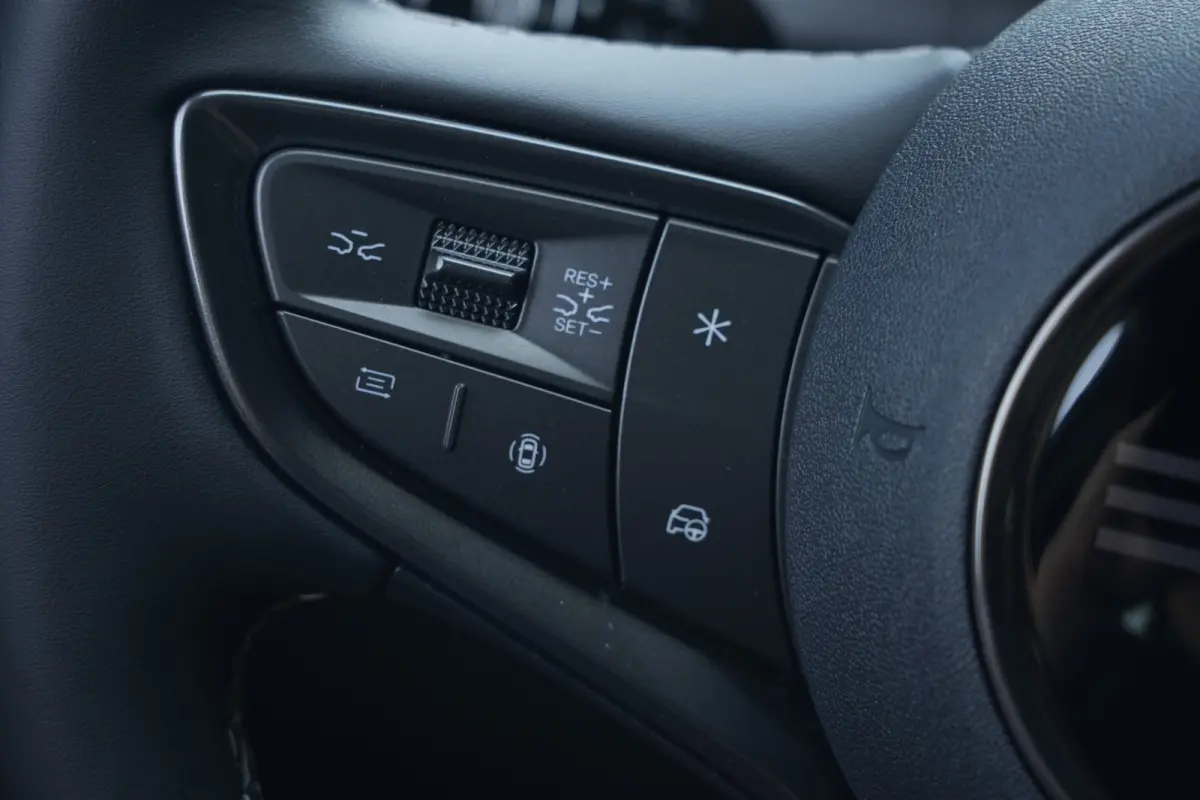 1.5 DM-i PHEV Comfort Lite | 212PK | Pano | HUD | 360° Camera | 18" | Keyless | Stoelventilatie | BYD SEAL 6 Touring 1.5 DM-i PHEV Comfort Lite 212 PK Plug-in Hybrid met 1.5 viercilinder, p