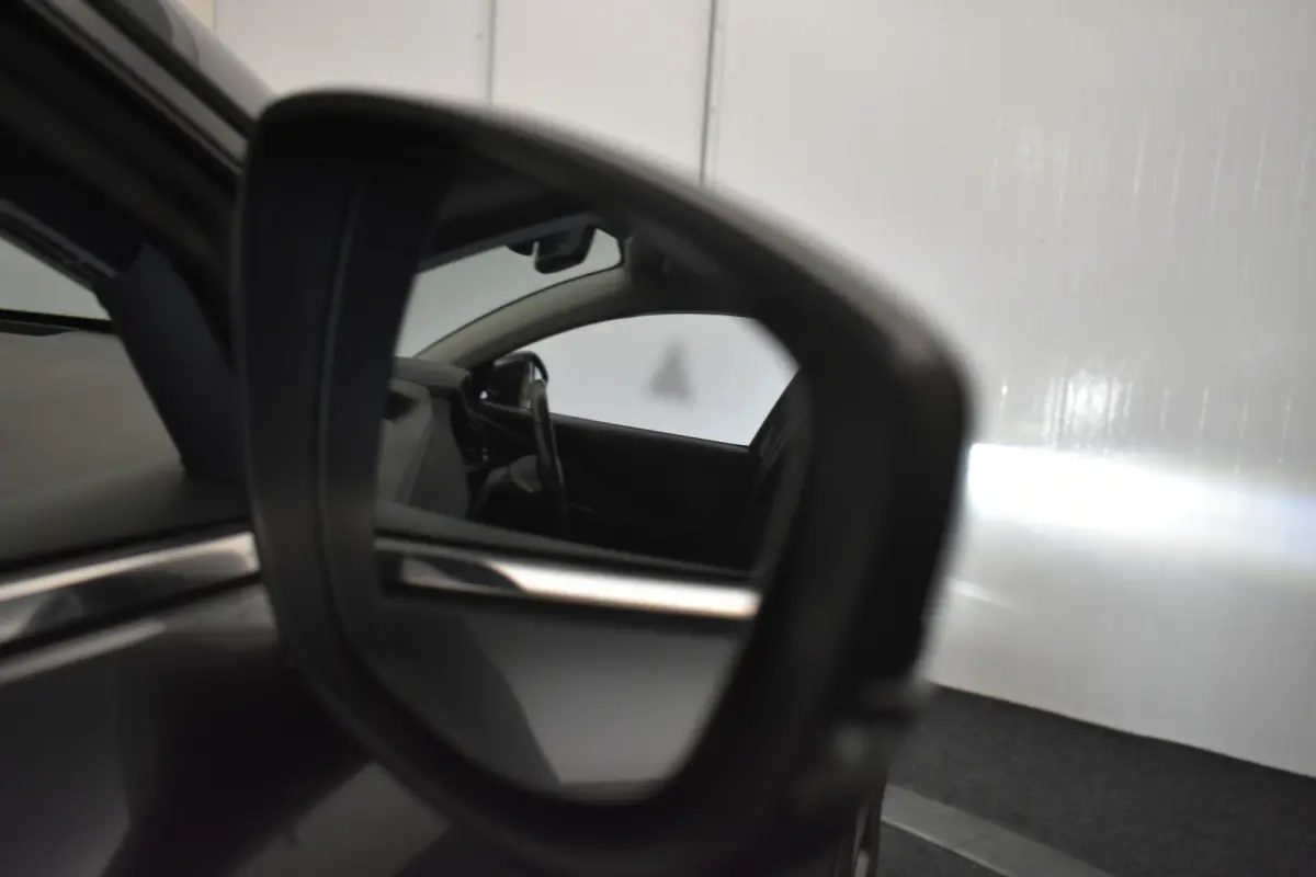 2.0 e-SkyActiv-X M Hybrid Luxury El aKlep+Stoel Bose Headup Vol leder Dodh