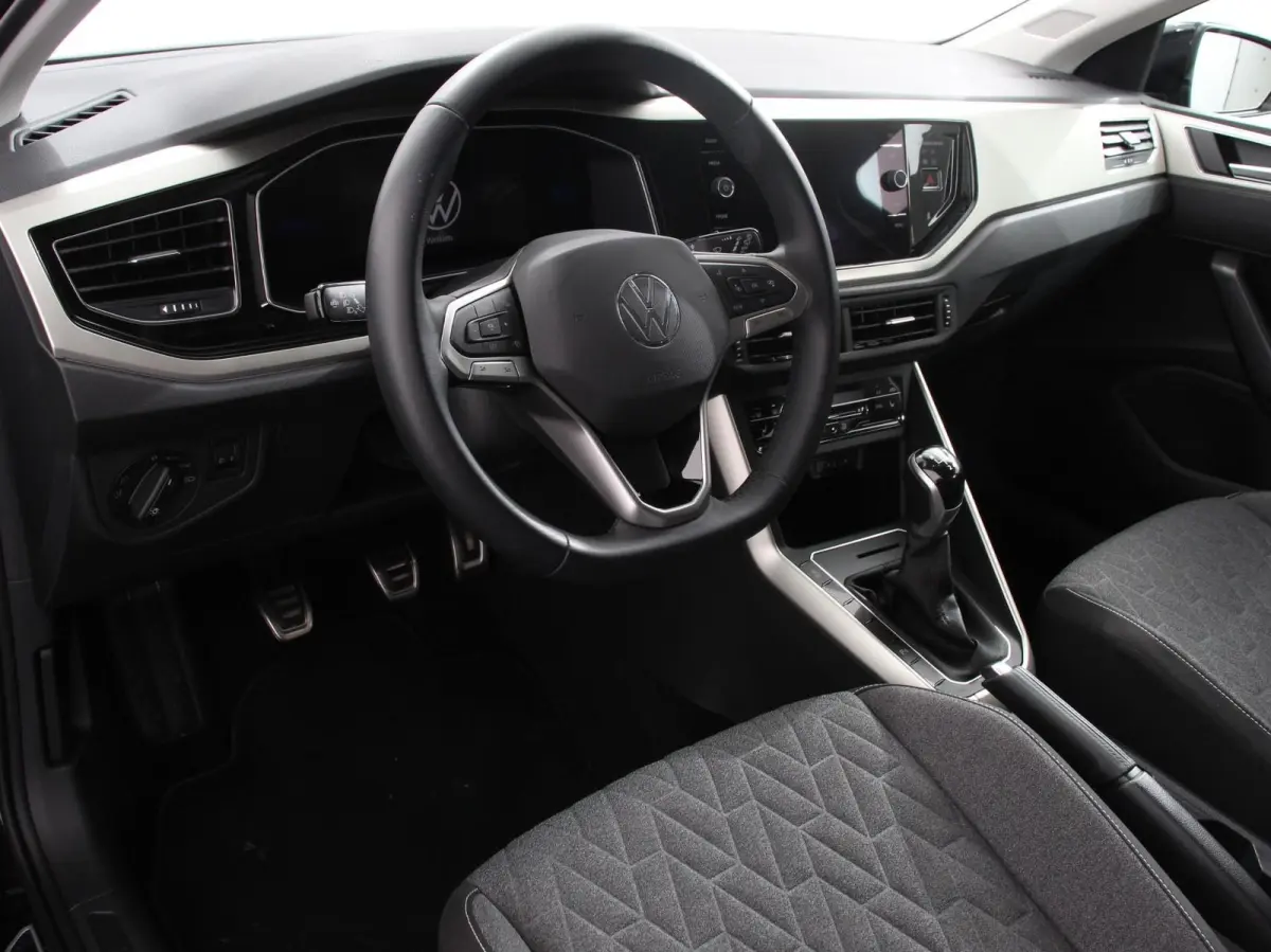 1.0 TSI Move Navigatie Android Auto / Apple Carplay Climate Control Lichtmetalen Velgen Digitale Cockpit