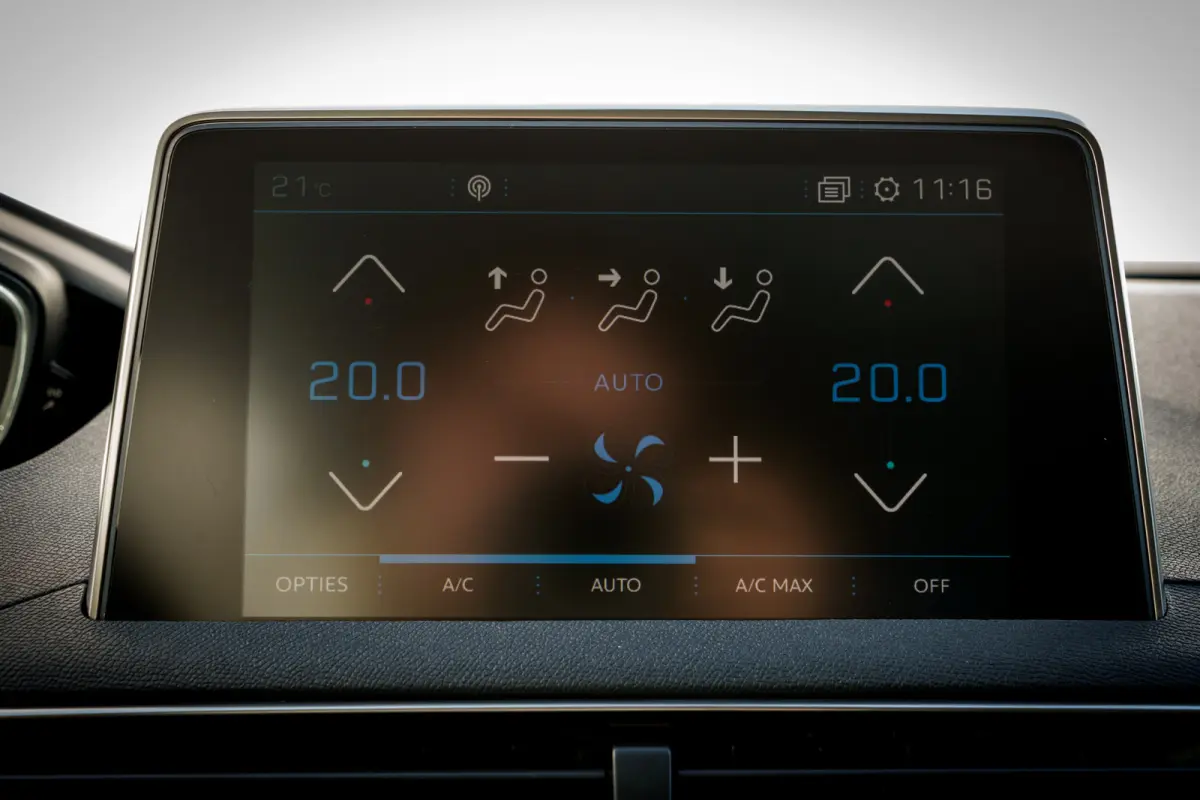 1.2 PureTech Executive | Trekhaak | 3D-I-Cockpit | Cruise Control | Carplay | Camera