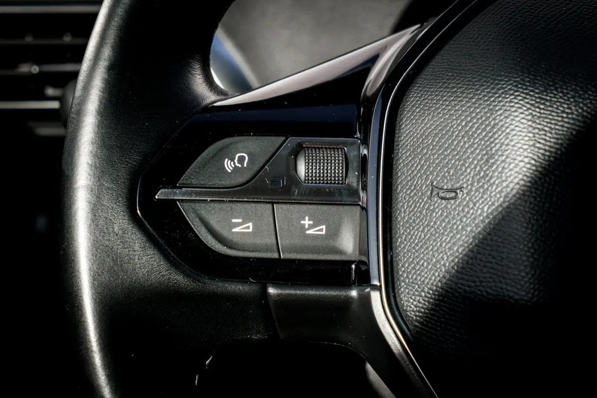 1.2 PureTech Executive | Trekhaak | 3D-I-Cockpit | Cruise Control | Carplay | Camera