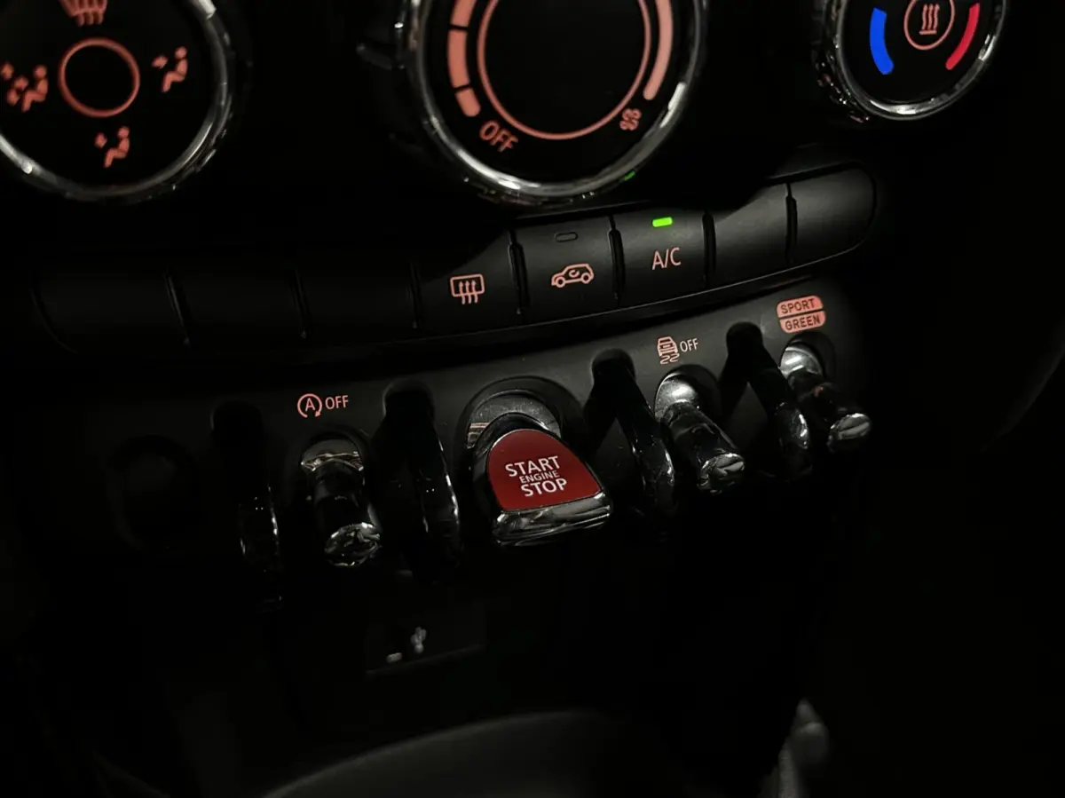 1.5 Cooper Business Edition|Carplay|Navi|Airco|Cruise|NAP|