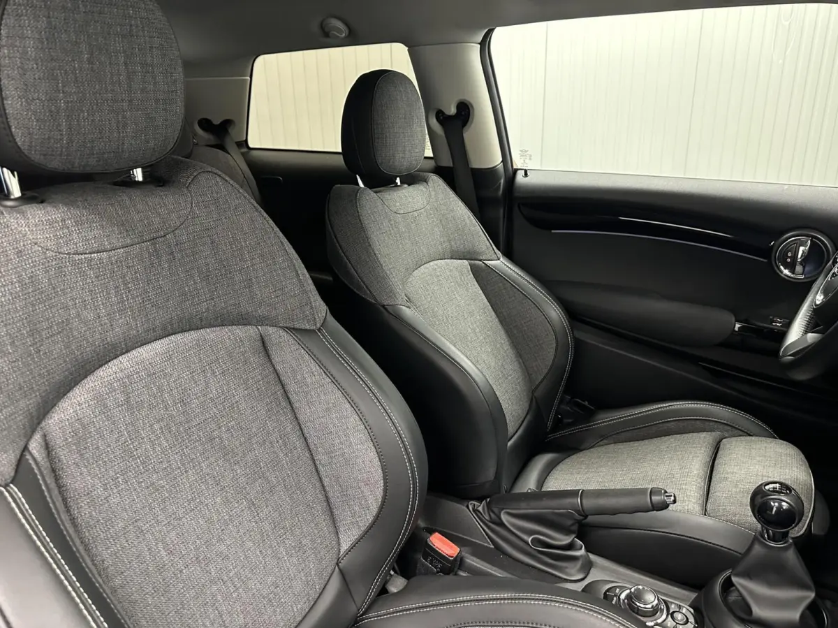 1.5 Cooper Business Edition|Carplay|Navi|Airco|Cruise|NAP|