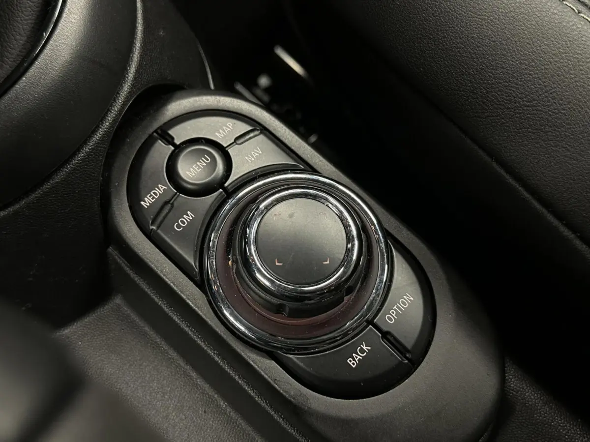 1.5 Cooper Business Edition|Carplay|Navi|Airco|Cruise|NAP|