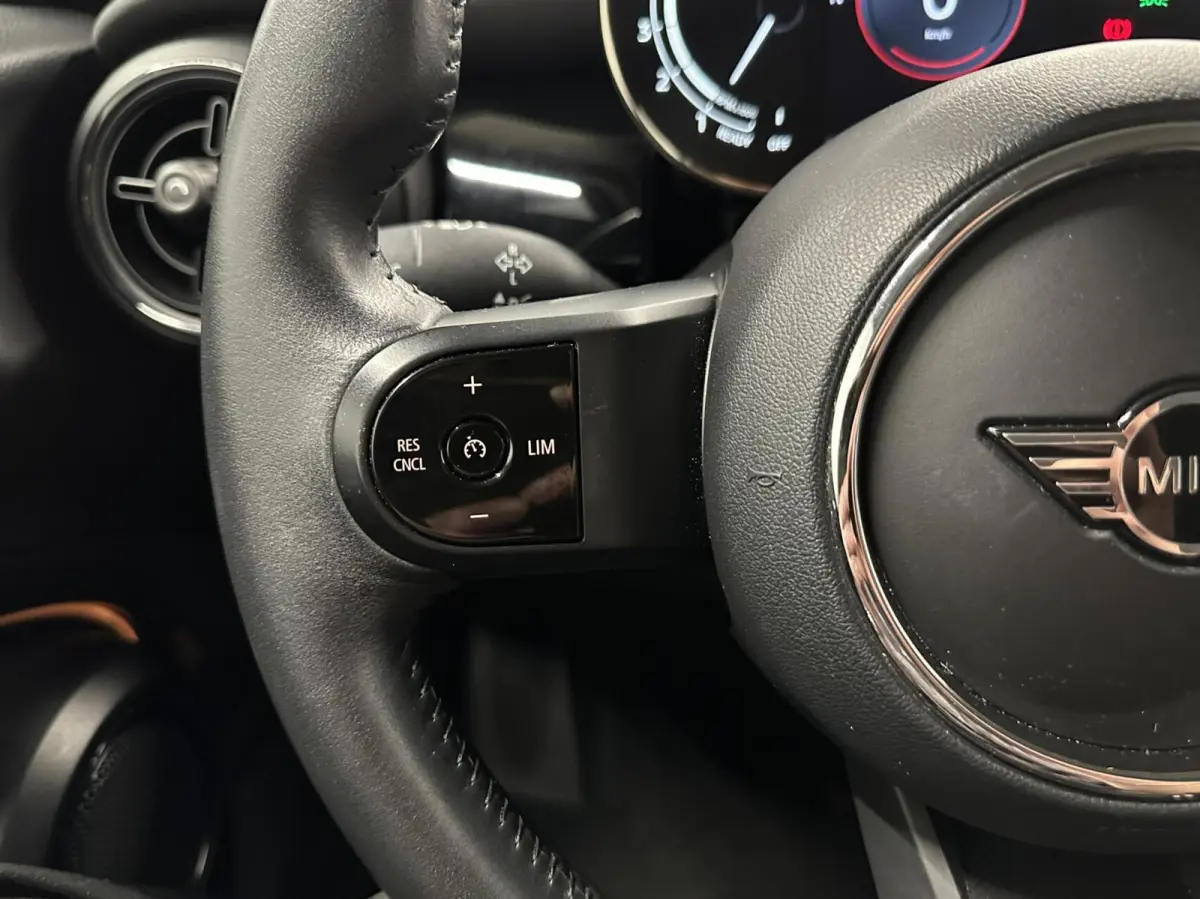 1.5 Cooper Business Edition|Carplay|Navi|Airco|Cruise|NAP|