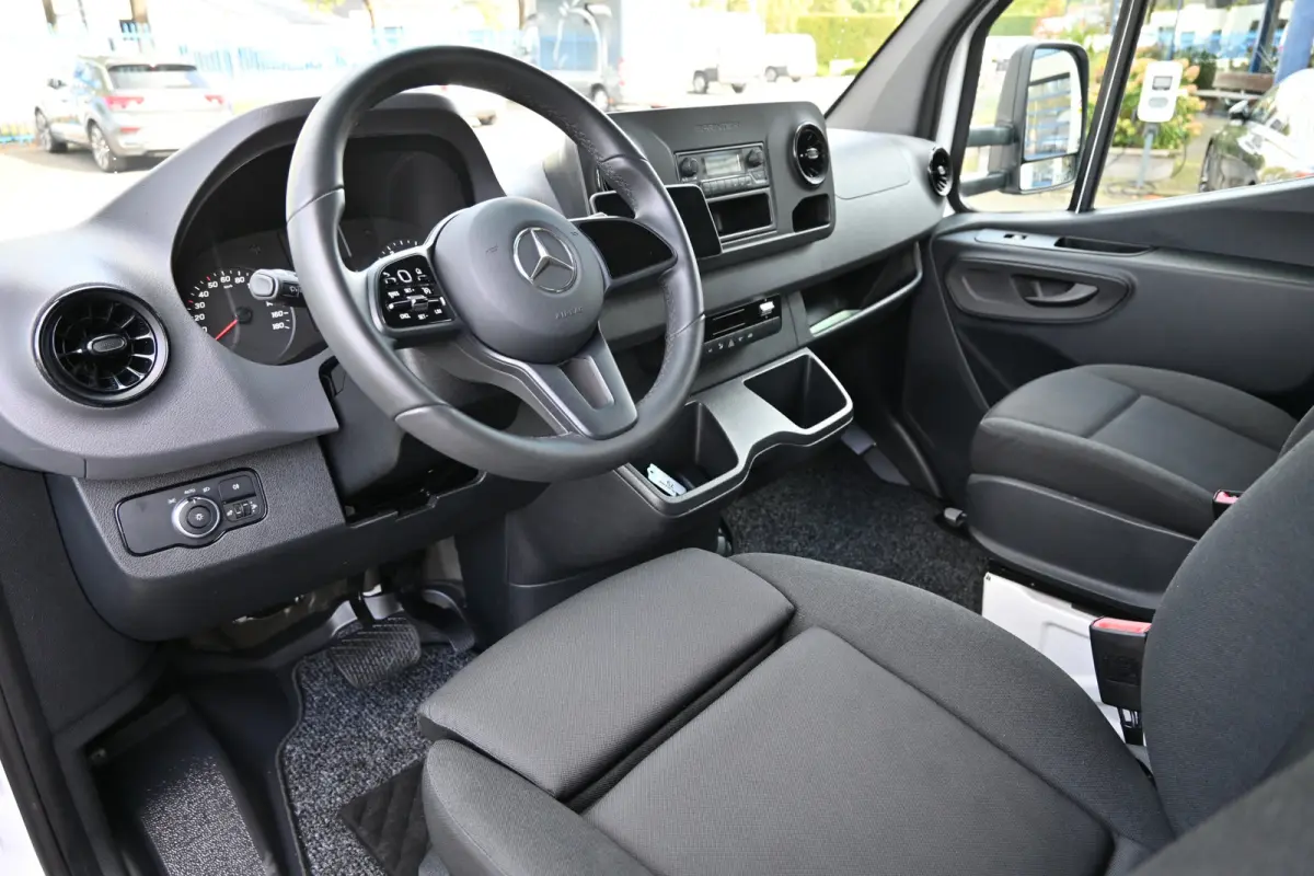 519 CDI 3.0 V6 Bakwagen met klep Laadklep, Geveerde stoel