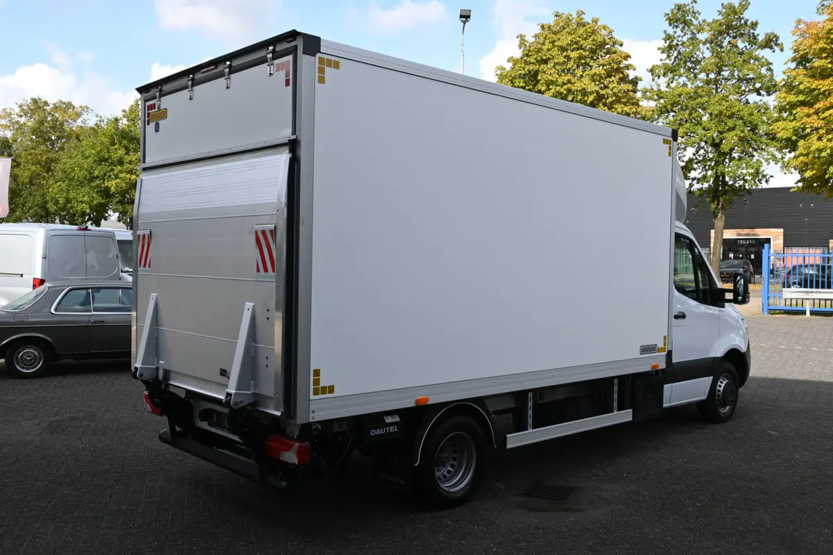 519 CDI 3.0 V6 Bakwagen met klep Laadklep, Geveerde stoel