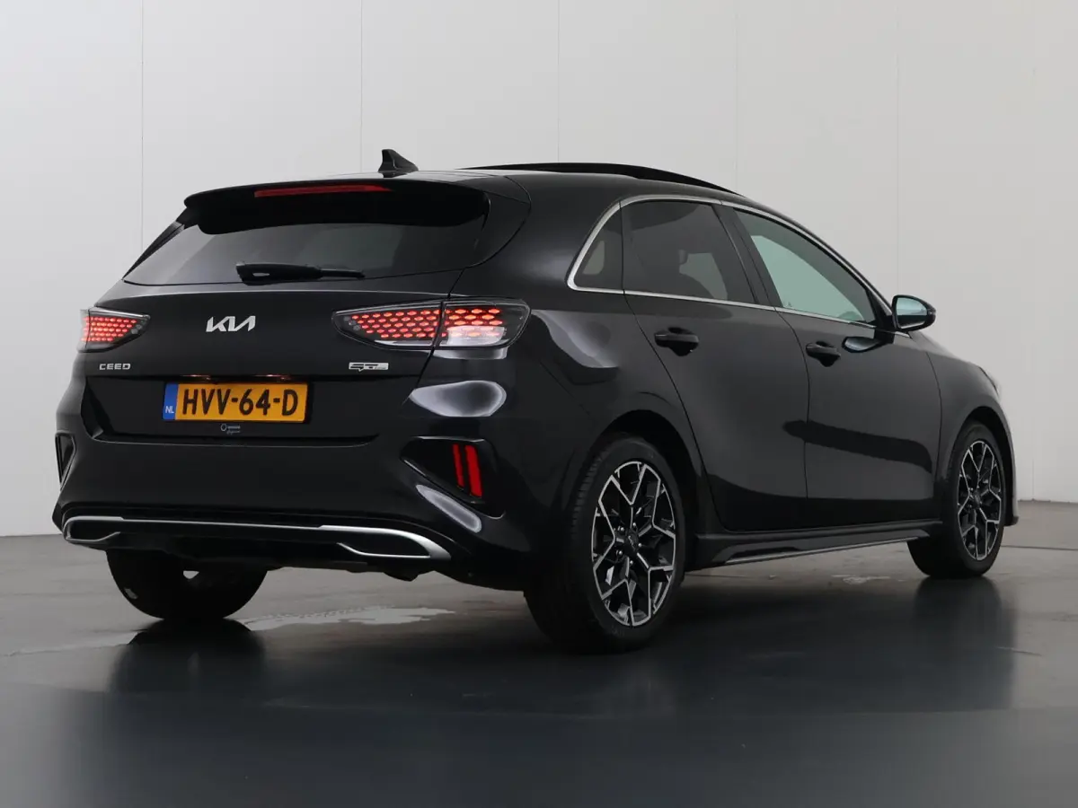 1.5 T-GDi GT-Line | Panoramadak | Matrix LED Koplampen | Stoel/Stuurverwarming | Keyless Go | Elektrisch bedienbare achterklep
