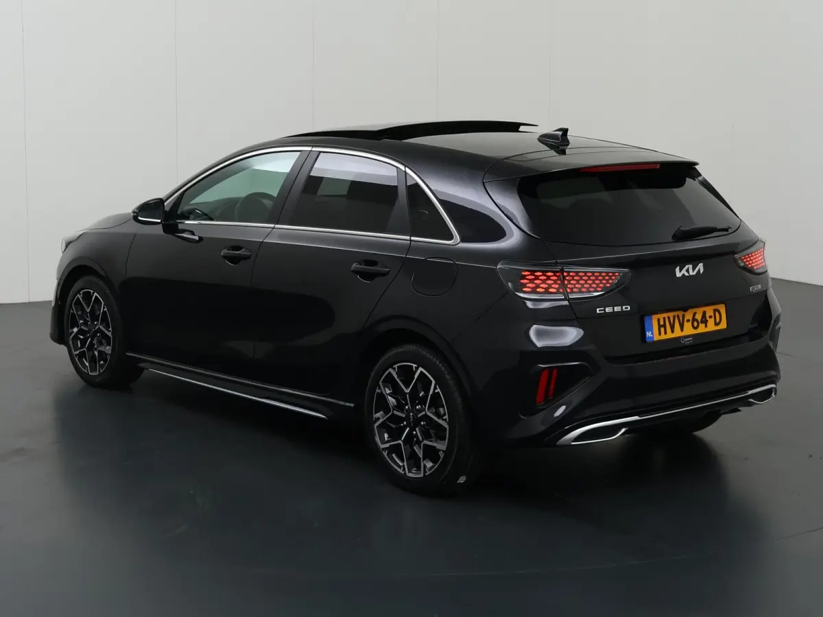 1.5 T-GDi GT-Line | Panoramadak | Matrix LED Koplampen | Stoel/Stuurverwarming | Keyless Go | Elektrisch bedienbare achterklep