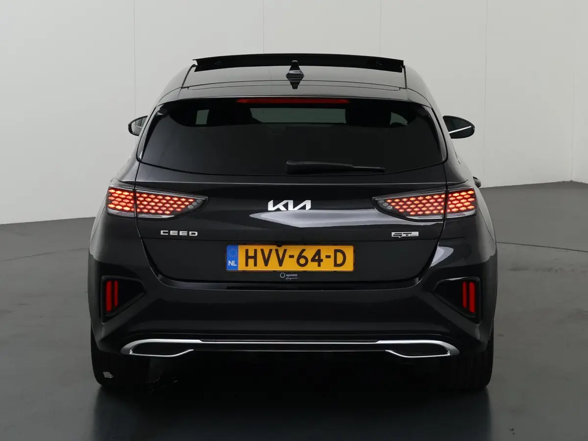 1.5 T-GDi GT-Line | Panoramadak | Matrix LED Koplampen | Stoel/Stuurverwarming | Keyless Go | Elektrisch bedienbare achterklep