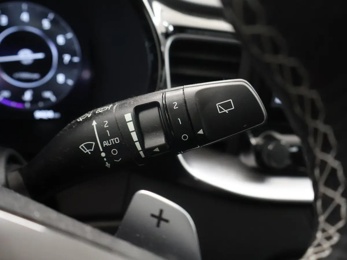 1.5 T-GDi GT-Line | Panoramadak | Matrix LED Koplampen | Stoel/Stuurverwarming | Keyless Go | Elektrisch bedienbare achterklep
